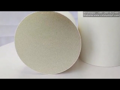 Catalizador de sustrato cerámico en forma de panal de alta calidad y alta porosidad.