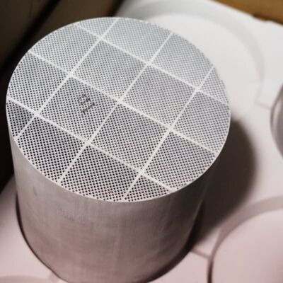 comprar China VI Conforme y CDPF de 143,8*177,8 mm de densidad para furgonetas comerciales ligeras Fabricación en línea