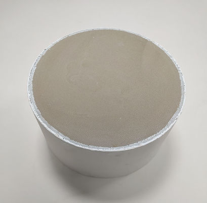 comprar Catalizador del motor diesel de la oxidación de la combustión de 600 Cpsi doc. Diesel Oxidation Catalyst en el camión Fabricación en línea