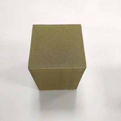 comprar Catalizador de desnitrificación de 600 celdas con estructura de panal: Tratamiento de gases de combustión marina Fabricación en línea